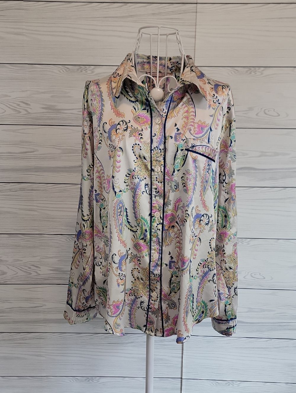 Victoria's Secret Silky Paisley Button-Up Pajama Top Womens Size M